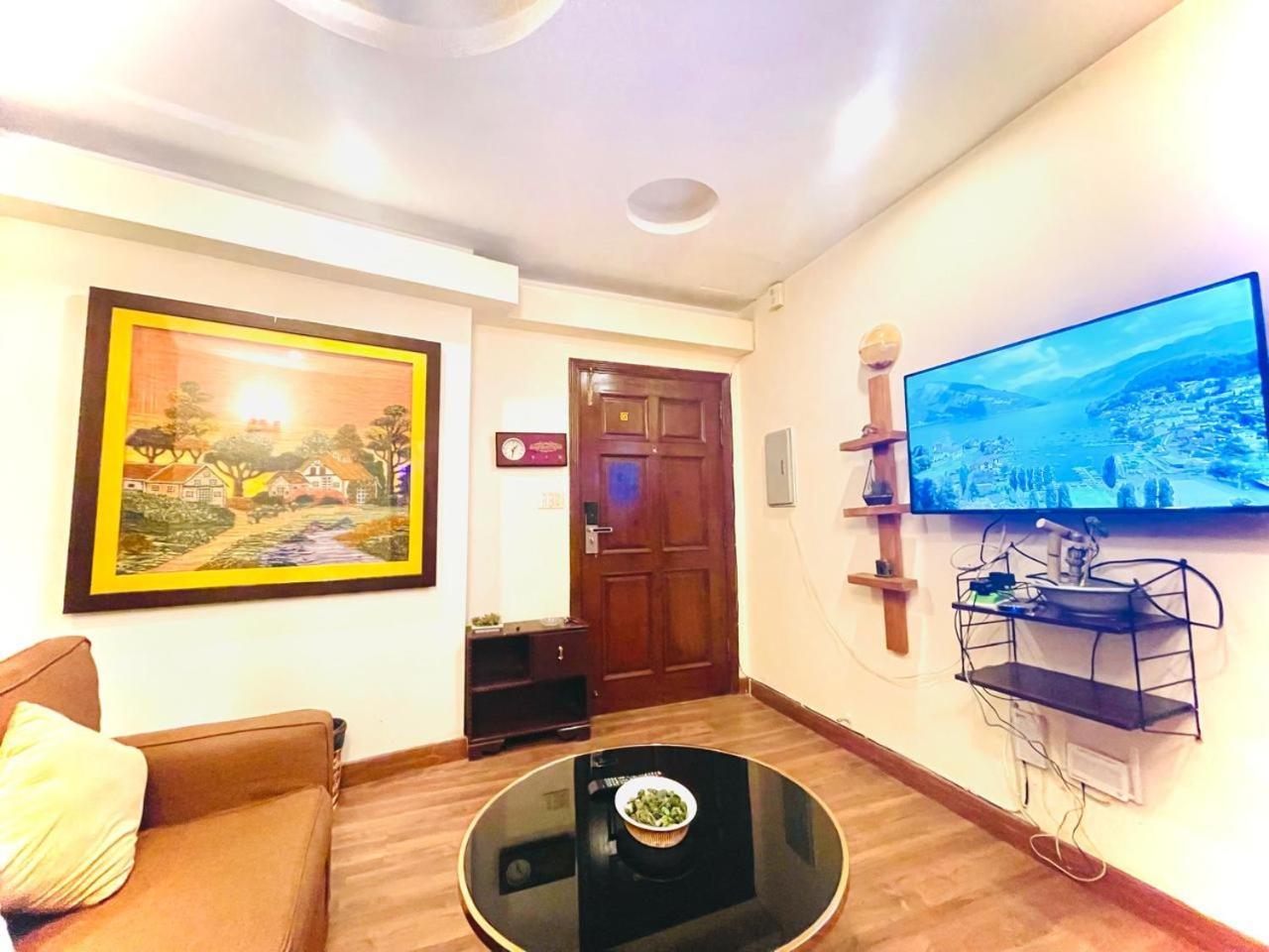 Stunning And Peaceful 1Bhk,Free Parking + Wifi Appartement Islamabad Buitenkant foto